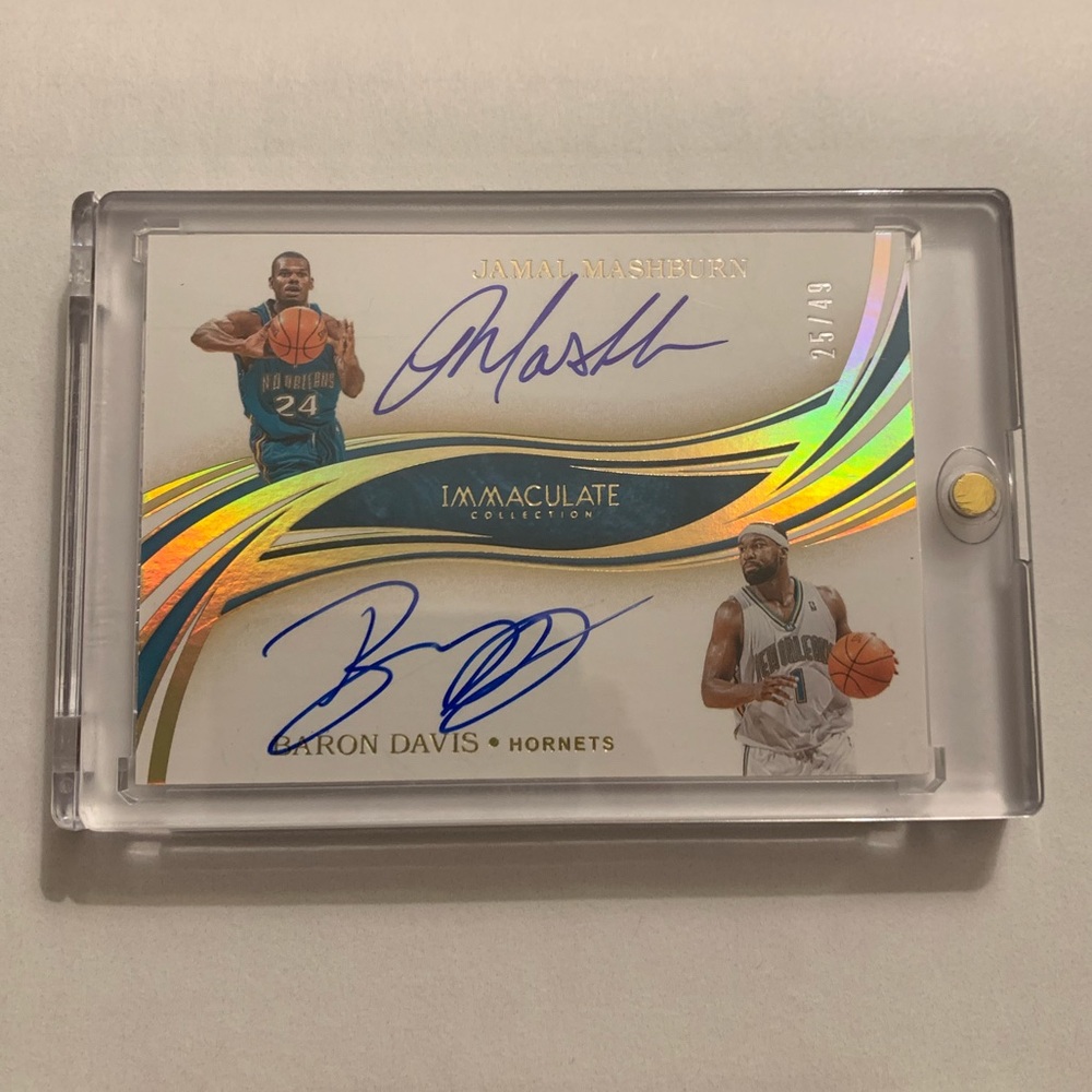 2019-20 Immaculate Dual Autographs 32 Jamal Mashburn Baron Davis Dual Auto /49